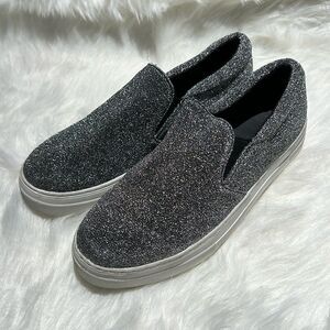 Brash Brand New Sparkly Slip on Sneakers Size 8.5.  B74
